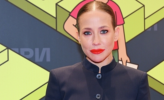 «Упал к моим ногам»: Барановская верит, что скоро выйдет замуж из-за букета невесты