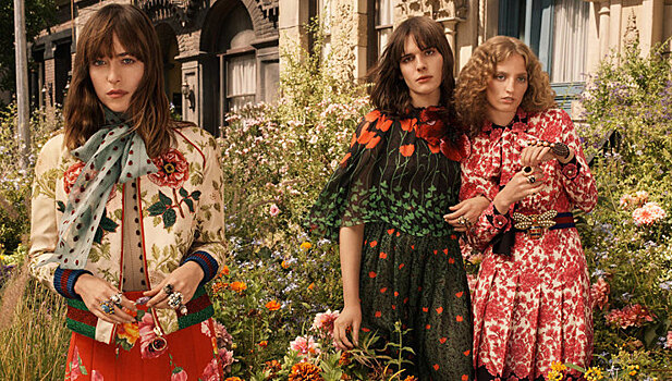 Дакота Джонсон, Хари Неф и Петра Коллинз в рекламной кампании аромата Gucci Bloom