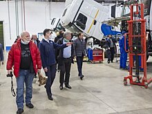 Касперский в Набережных Челнах испытал электромобиль "Кама-1"
