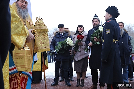 Памятник князю Александру Невскому открыли в Кургане