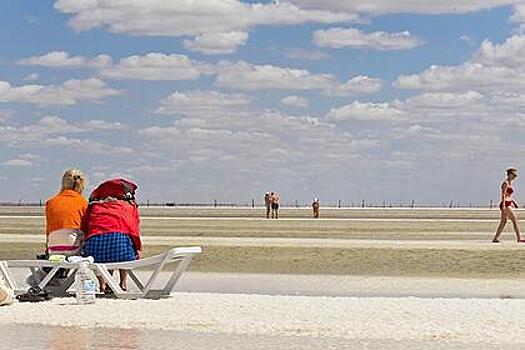 В России создадут курорт на берегу самого соленого озера в мире