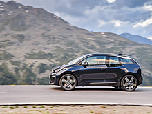 Парк каршеринга YouDrive пополнился 100 автомобилями BMW Active Tourer