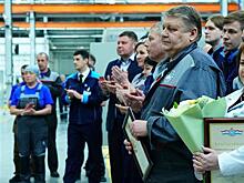 В Самаре губернатор Федорищев осмотрел новый цех на заводе "Салют"