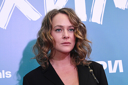 Аглая Тарасова пряталась от посетителей в подмосковном ресторане