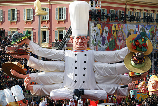 Венецианский карнавал снова проведут в онлайн из-за коронавируса