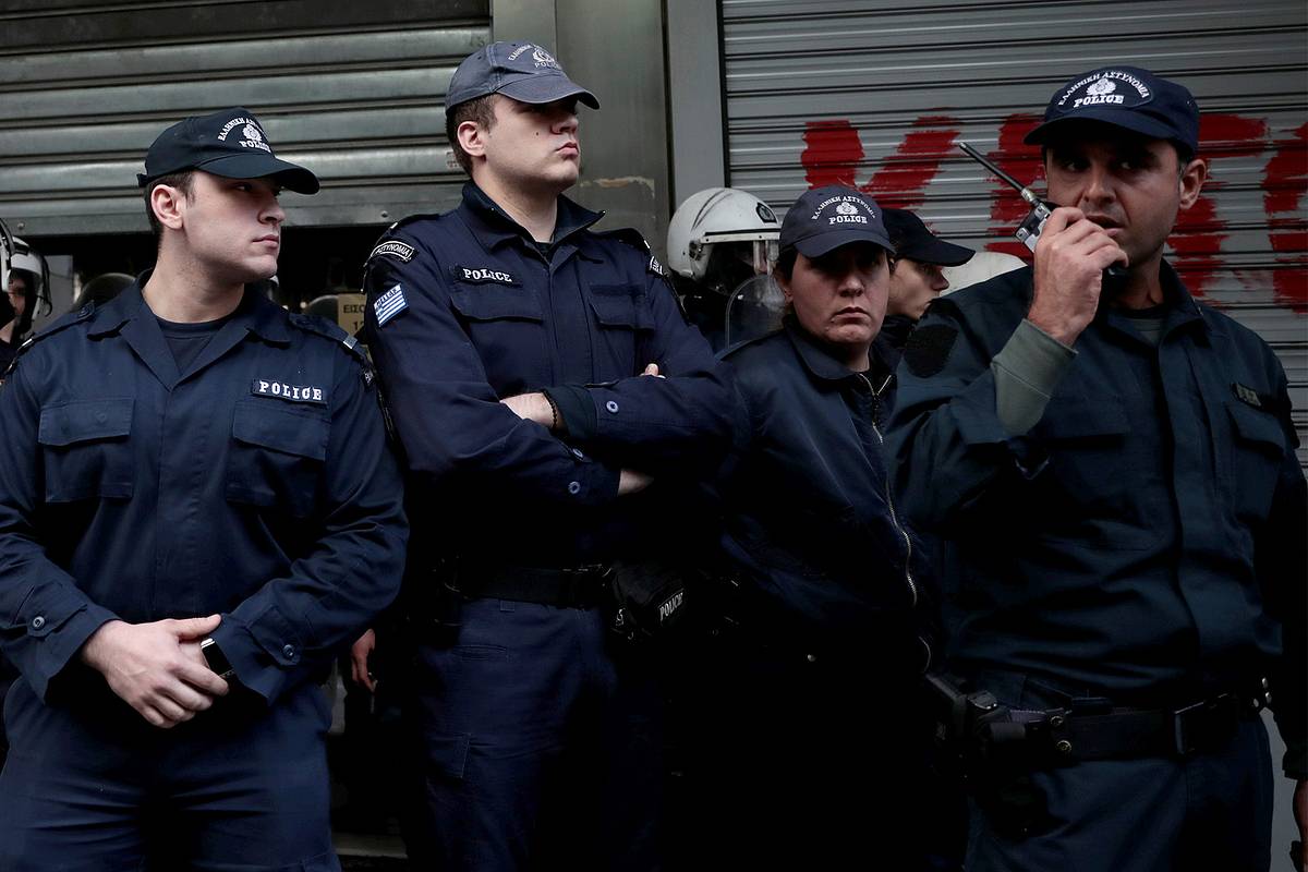 Бывший полицейский поехал в отпуск в Грецию и пропал без вести