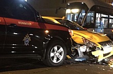 Источник: в ДТП с участием автомашины СК и такси в центре Москвы никто не пострадал