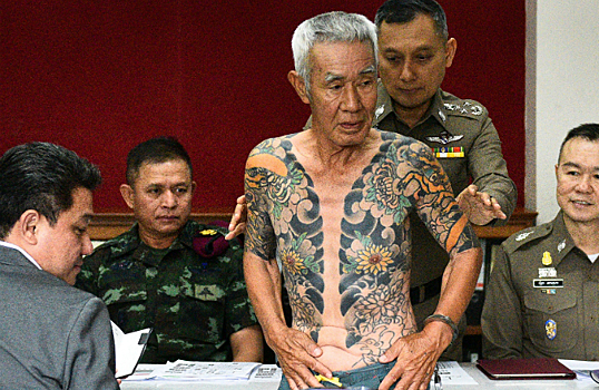 Беглого лидера якудзы нашли по татуировкам