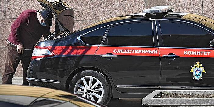 Появились подробности о выпавшем из окна годовалом российском ребенке