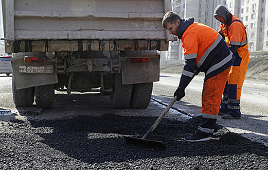 Кабмин выделит более 5,2 млрд рублей на дороги в шести регионах