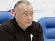 Просил не приезжать в Россию: супруга сенатора Савельева отреагировала на задержание мужа