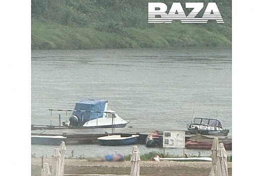 На российском пляже несколько человек убило молнией