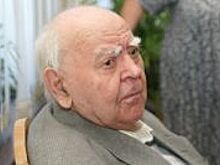 В Волгоградской школе открылась выставка двух местных художниц
