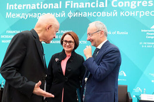 Ивантер: Свободные средства у банков и компаний достигли почти 6 трлн рублей