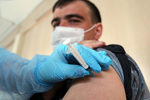 Эксперты рассказали, кому может понадобиться третья доза вакцины от COVID-19