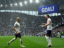 Нападающий «Тоттенхэма» Гарри Кейн установил рекорд по голам, которые забиты головой за сезон в чемпионате Англии