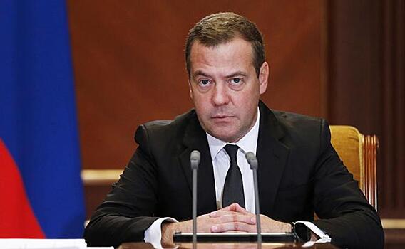 Рокировочка-2: У Медведева очень неплохие шансы снова стать президентом России