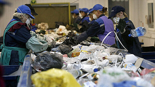 В России будут перерабатывать до 60% отходов, заявил Иванов
