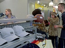 Российское подразделение Adidas в 2017 году сократило убыток вдвое — до 1 млрд рублей