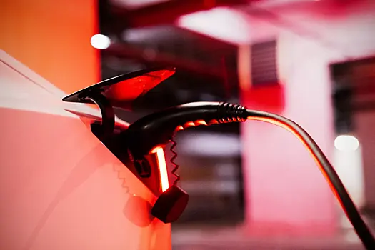 Домашняя или общественная: как выбрать зарядку для электромобиля?