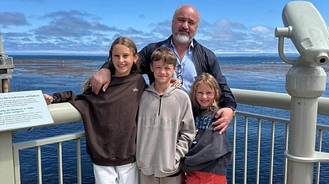 Бывший сити-менеджер Кондрашов опубликовал фото с детьми