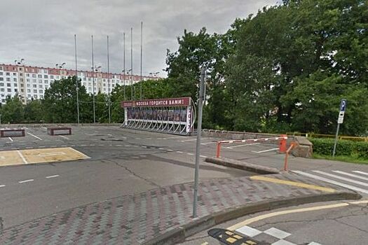 На Доске почета возле префектуры ЗелАО обновят портреты