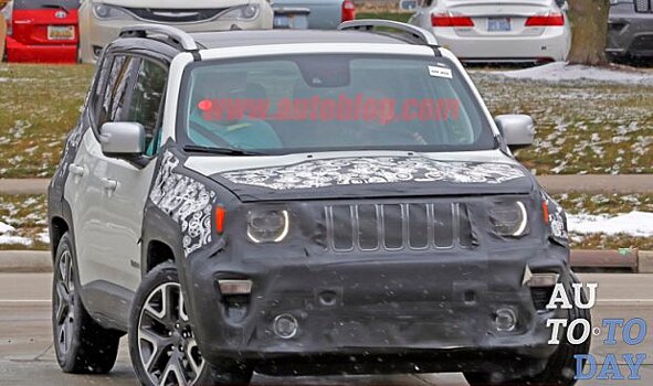 Новый Jeep Renegade постепенно раскрывает детали