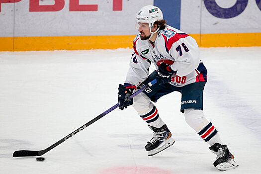 Нападающий Алексей Кручинин сыграет за команду хоккейной Медиалиги