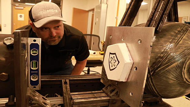 SpaceX отправит в космос спутники с инновационной защитой от мусора