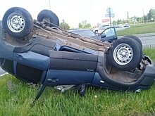 В Челнах неопытный водитель устроил аварию с перевернутым авто