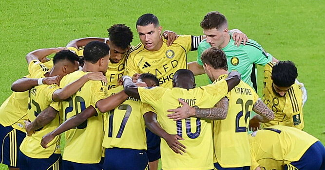 Роналду после вылета «Аль-Насра» из Кубка: «Стоим с высоко поднятыми головами, учимся и движемся вперед вместе»