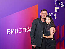 Актриса Зепюр Брутян в полупрозрачном топе пришла на премьеру с Прилучным