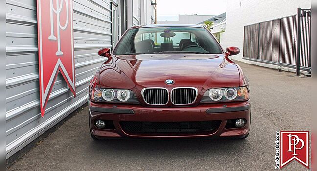 Старый BMW M5 2001 года продают за 4,4 млн рублей