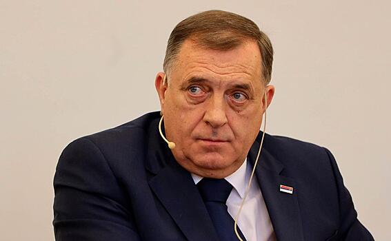ЕС хочет изолировать Додика и ввести против него санкции