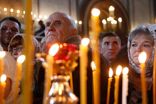 РПЦ призвала пенсионеров встретить Рождество дома