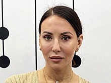 «Такой горячий»: 55-летняя Алика Смехова вывела в свет молодого любовника