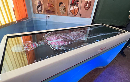 Два медколледжа Запорожской области получили интерактивные анатомические столы "Пирогов"