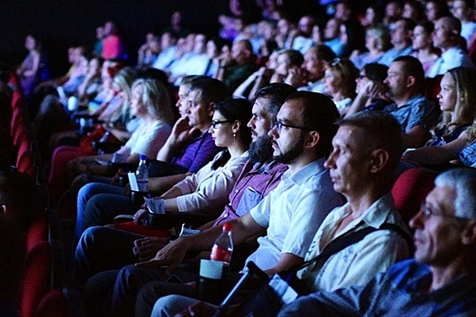 «Семейная аудитория спасает»: сборы кинотеатров в России выросли почти на 70%