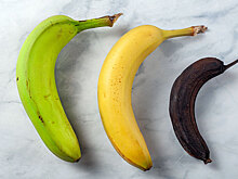 Создан банан, который не темнеет сразу после очистки