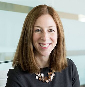 Сотрудница Минфина США, стоящая за санкциями против РФ, покидает госслужбу