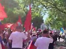 В немецком городе у братской могилы советских солдат украинцы и поляки устроили провокацию