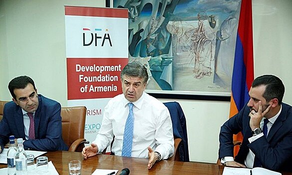 Премьер-министр Армении возмущен: "что я не имею право на отпуск"