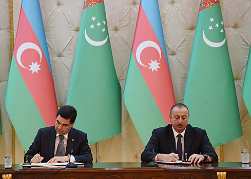 Президент Ильхам Алиев - на встрече с туркменским коллегой