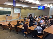 Сотрудники УВД по ЗАО провели лекцию со студентами о вреде наркотиков