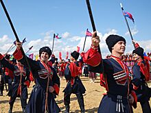 Почему казаки не ладили с русскими крестьянами