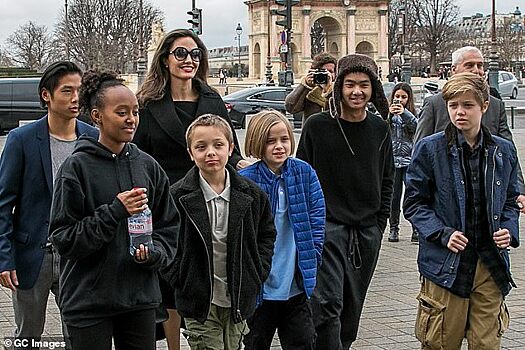 Новые перспективы: Анджелина Джоли откровенно рассказала, как ее изменили дети