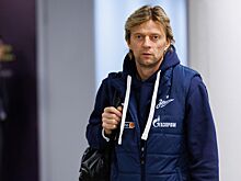 Анатолий Тимощук посетил хоккейный матч с участием СКА после слухов об отъезде из России