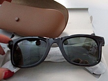 Екатеринбургские таможенники в посылке из Великобритании нашли шпионские очки