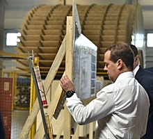 Дмитрий Медведев: на экспорт идет больше древесины, чем готовой продукции
