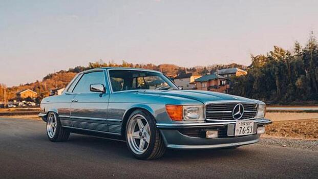 Редкий Mercedes-Benz 450 SLC нашли после 15 лет простоя в гараже